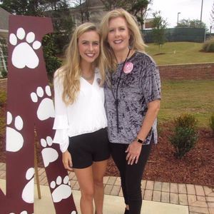 Meet your Posher, Lauren